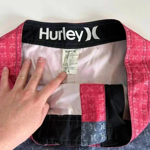 Hurley Red Blue Striped Men's Board Shorts Size 32 Swim Trunks Pocket Unlined - Picture 4 of 10